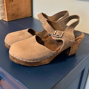 Lotta High Mary Jane Clog Size 38